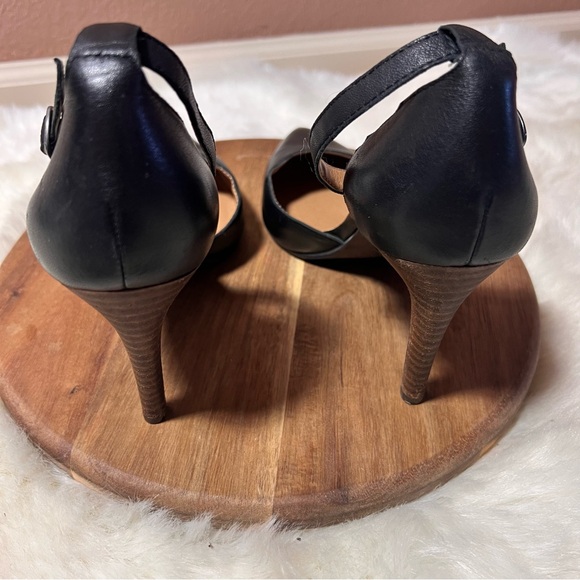 Lucky Brand Black Heels with Ankle Strap and Smooth Finish Size 7.5 - Picture 3 of 12